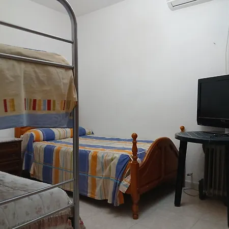 Privada Triple Con Camas Individuales * Toledo