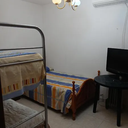 Couette-café Privada Triple Con Camas Individuales Tolède