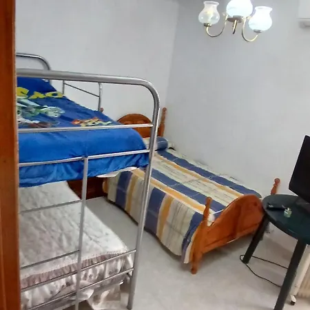 Privada Triple Con Camas Individuales Couette-café