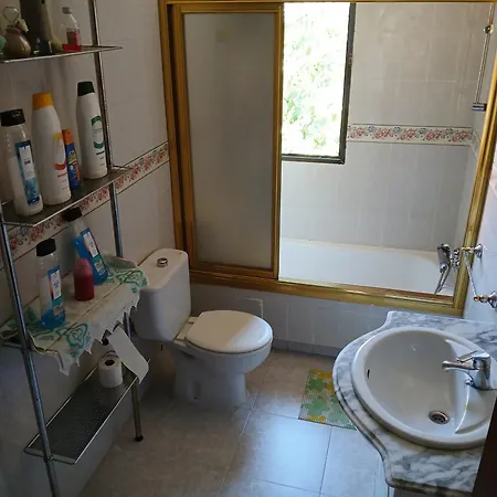 Privada Triple Con Camas Individuales B&B 톨레도