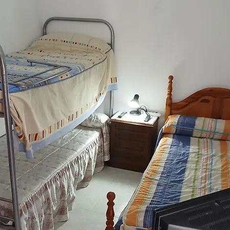 Bed & Breakfast Privada Triple Con Camas Individuales Toledo