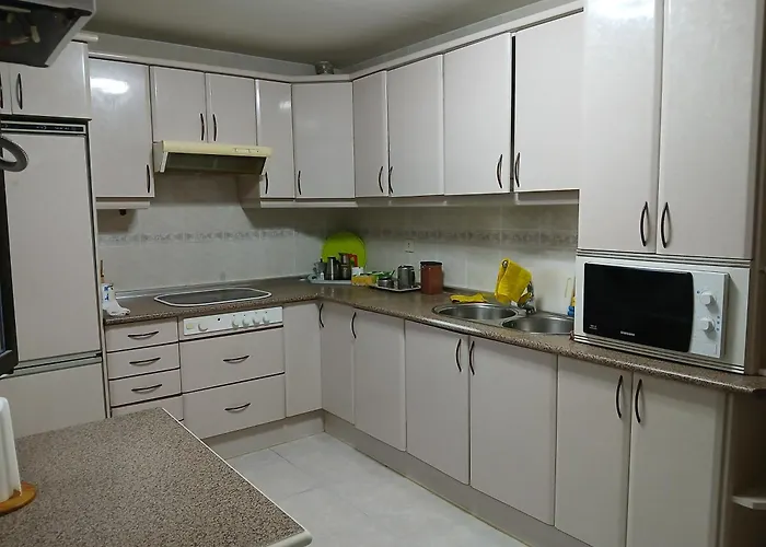 Privada Triple Con Camas Individuales * Toledo