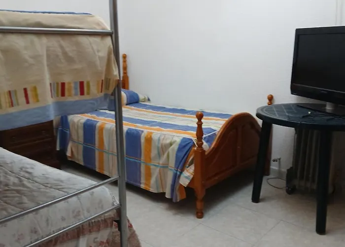 Nocleg ze śniadaniem Privada Triple Con Camas Individuales Toledo